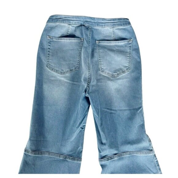 We The Free People Women's Sz 29 Just Float On Flare Bell Bottom Raw Hem Jeans - Picture 7 of 9